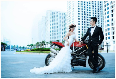 Hot girl Mai Thỏ chụp ảnh cưới bên xế khủng Hot girl Mai Thỏ chụp ảnh cưới bên xế khủng