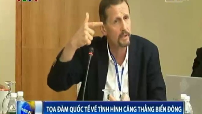 Trung Quốc đang bộc lộ tham vọng thống trị biển Đông Tiến sĩ Leszek Buszynski – Đại học An ninh Quốc gia Australia.