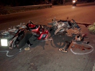 Hai xe mô tô va nhau, một người tử vong Hiện trường vụ tai nạn.