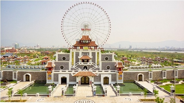 Thưởng thức xe điện một ray trên cao ở Asia Park Đà Nẵng Thưởng thức xe điện một ray trên cao ở Asia Park Đà Nẵng