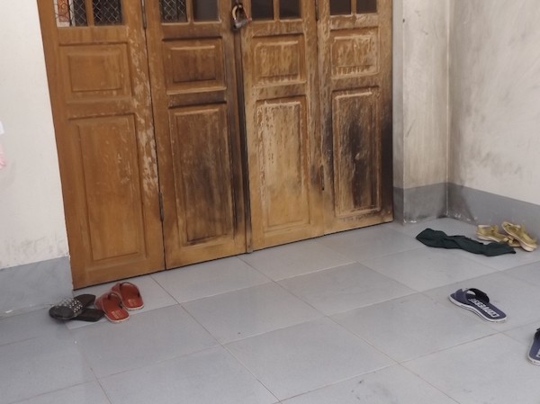 Nửa đêm lẻn vào nhà người yêu cũ tự thiêu Ngôi nhà nơi xảy ra vụ việc.