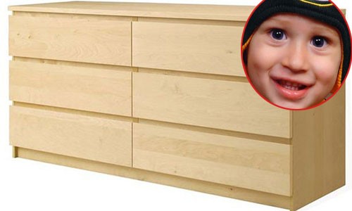 Chiếc tủ 6 ngăn cướp đi sinh mạng của em bé 22 tháng tuổi Chiếc tủ 6 ngăn gây ra cái chết thương tâm cho bé trai người Mỹ. Ảnh: Daily Star.