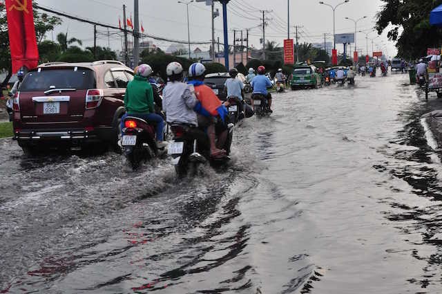 Mưa gần 1 giờ giải nhiệt ĐBSCL Mưa gần 1 giờ giải nhiệt ĐBSCL