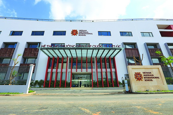 Đưa vào sử dụng trường học hơn 10 triệu USD Đưa vào sử dụng trường học hơn 10 triệu USD