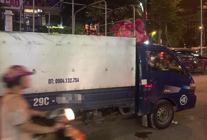 Hà Nội: Người đàn ông đột tử trên vô lăng xe tải Hiện trường vụ việc.