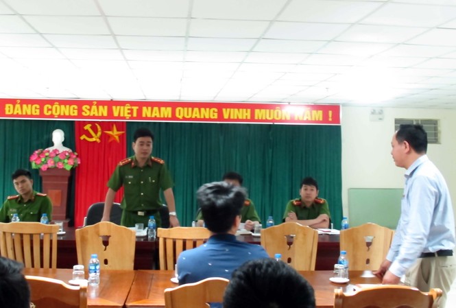 Hàng loạt vi phạm PCCC ở khu HH Linh Đàm: 20 ngày để khắc phục Buổi làm việc giữa đoàn kiểm tra và đại diện chủ đầu tư.