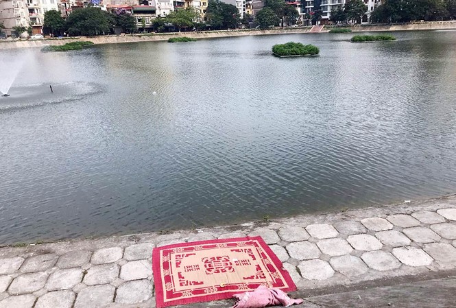 Kinh hãi phát hiện thi thể nổi trên hồ Ngọc Khánh Hồ Ngọc Khánh nơi xảy ra sự việc.