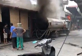 Thùng xe bồn phát nổ, một người tử vong Hình ảnh cắt từ video.