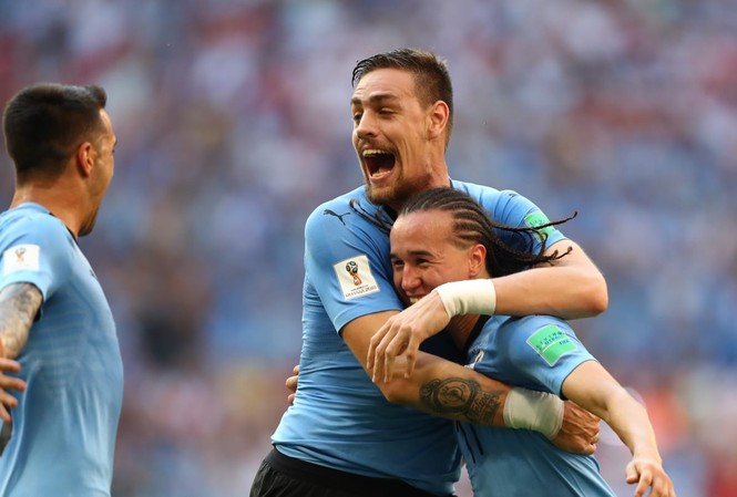 Uruguay chầm chậm lên đỉnh, Nga vẫn 'giấu bài'? Uruguay chầm chậm lên đỉnh, Nga vẫn 'giấu bài'?