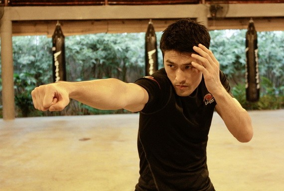 Johnny Trí Nguyễn luyện môn võ nào? Johnny Trí Nguyễn