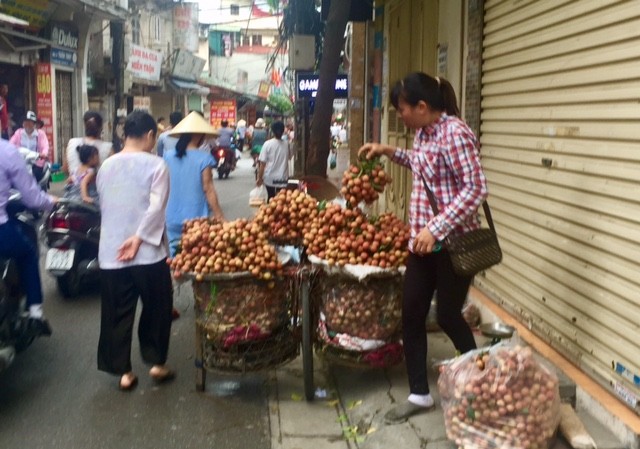 30.000 đồng một kg vải thiều ở Hà Nội 30.000 đồng một kg vải thiều ở Hà Nội