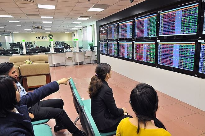 Hơn 25.000 tài khoản ngoại 'đổ' 36,2 tỷ USD vào chứng khoán Việt Số tài khoản ngoại liên tục tăng tuy nhiên quan ngại là trong quý 2 khối ngoại liên tục bán ròng