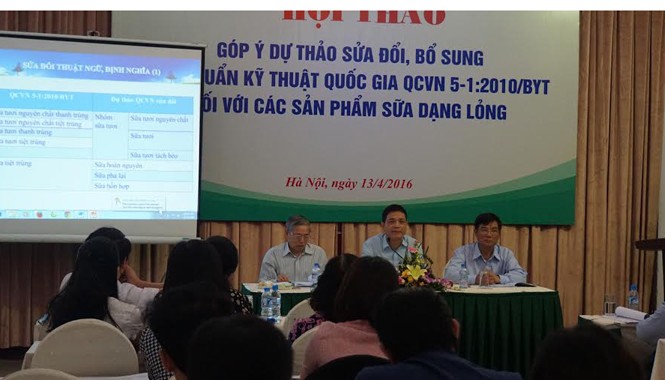 Muốn minh bạch với người dùng, giúp nông dân Quang cảnh buổi hội thảo.