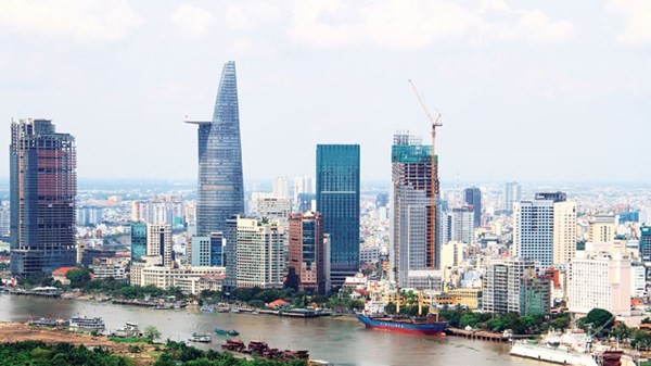 TP HCM tụt hậu do 'đầu tàu mà chạy như toa tàu' TP HCM phát triển triển vẫn chưa xứng với tiềm năng.