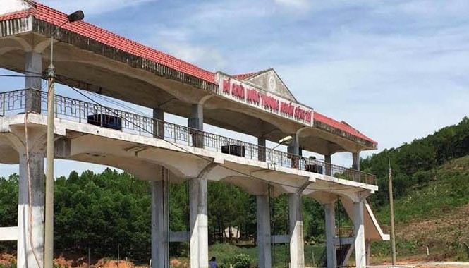 Kiểm tra việc xả nước để “phi tang” chất thải của Formosa Hồ chứa nước thượng nguồn sông Trí.
