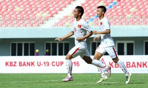 U19 Việt Nam đánh bại Thái Lan trên đất Myanmar Trần Thành (số 10) cùng các đồng đội đã có khởi đầu thuận lợi. Ảnh: MFF.