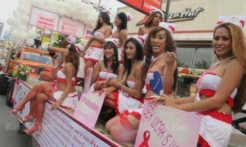Thái Lan khuyến cáo du khách cảnh giác với người chuyển giới Các cuộc tuần tra đang được thực thi nghiêm khắc ở Pattaya nhằm ngăn chặn các vụ tấn công từ người chuyển giới. Ảnh: Chaiyot Yongcharoenchai.