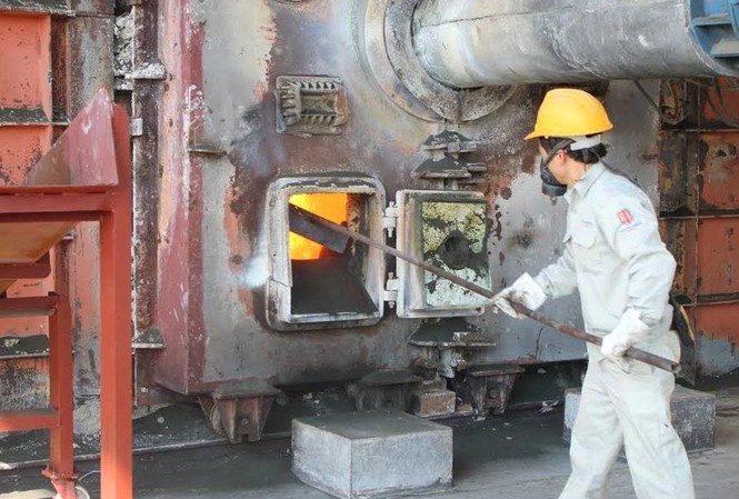 Tiêu hủy 5 tấn thuốc bảo vệ thực vật nhập lậu từ Trung Quốc Hơn 5 tấn thuốc BVTV nhập lậu tiêu huỷ sáng 24/8 đều nhạp lậu từ Trung Quốc.
