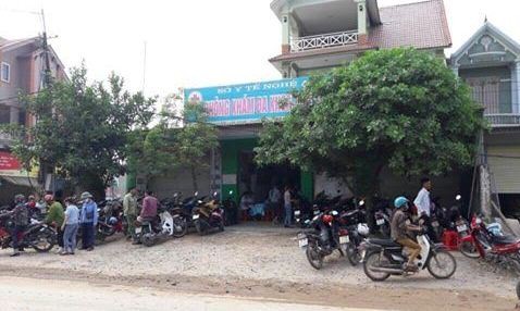 Chị dâu bị em chồng sát hại, ba con nhỏ bỗng chốc bơ vơ Phòng khám tư nhân nơi chị Hà được đưa đi cấp cứu.