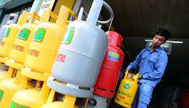 Gas tăng giá 6.000 đồng/bình12kg Gas tăng giá 6.000 đồng/bình12kg
