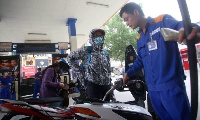 Giá xăng sẽ tăng mạnh vào ngày 5/9? Trong đợt điều hành giá xăng dầu dự kiến vào ngày 5/9 tới, giá bán lẻ xăng dầu trong nước sẽ có khả năng tăng mạnh.