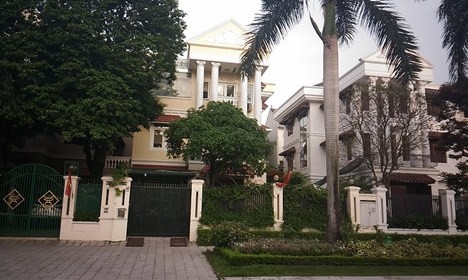 Người nhà không biết ông Trịnh Xuân Thanh đang ở đâu Ông Trịnh Xuân Thanh đã vắng nhà (màu vàng) nhiều ngày nay sau khi nói với gia đình vào Hậu Giang công tác. Ảnh: Tuyến Phan/PLTP