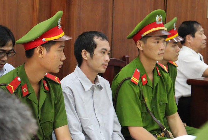 Vụ dùng nhục hình ở Phú Yên: Nguyên thiếu úy công an được giảm án Bị cáo Nguyễn Thân Thảo Thành được giảm từ 8 năm xuống còn 5 năm tù.