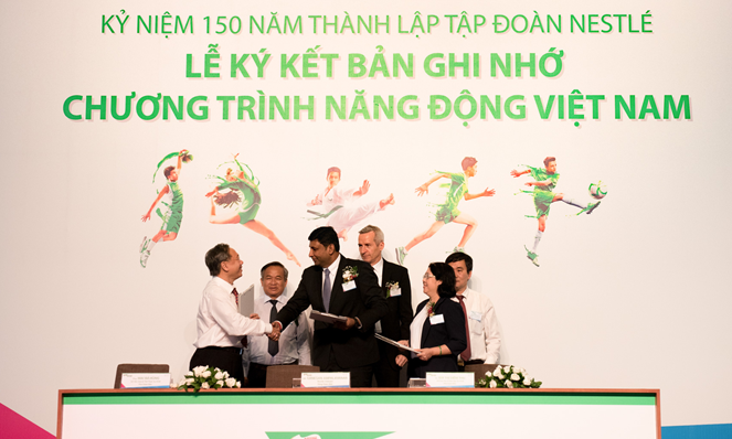 Nestlé Việt Nam ký kết chương trình Năng động Việt Nam Nestlé Việt Nam ký kết chương trình Năng động Việt Nam