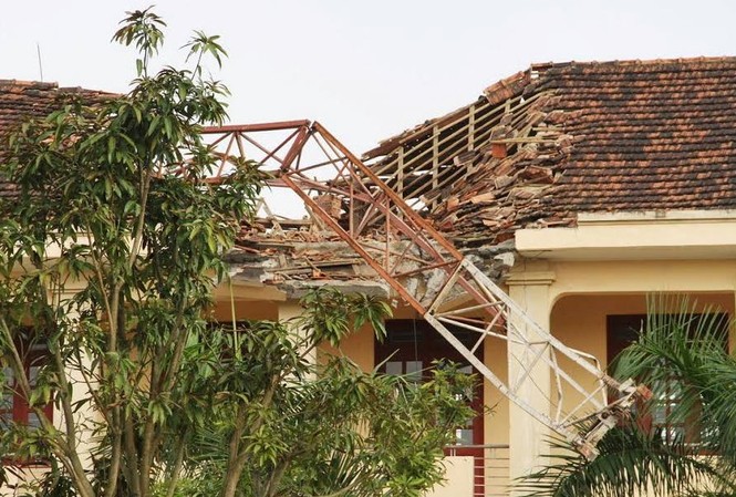 Vì sao “hủy bỏ” quyết định chấp thuận chủ trương đầu tư? Hiện trường vụ sập cần cẩu làm chết một học sinh.