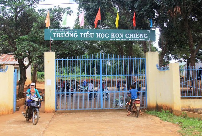 Trả lương đều cho người đã nghỉ việc hơn 2 năm Trường tiểu học Kon Chiêng.