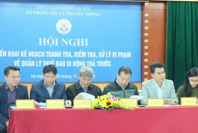 Hà Nội kiểm tra sim rác toàn thành phố, phạt nặng vi phạm Đại diện nhà mạng cam kết thu hồi sim trả trước với Sở Thông tin và Truyền thông Hà Nội sáng nay 29/11.