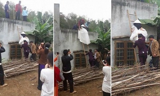 Sự thật vụ cô dâu có bầu phải leo thang vào nhà chồng Cô gái mặc váy cưới leo thang vào nhà gây xôn xao cộng đồng mạng ngày hôm nay.