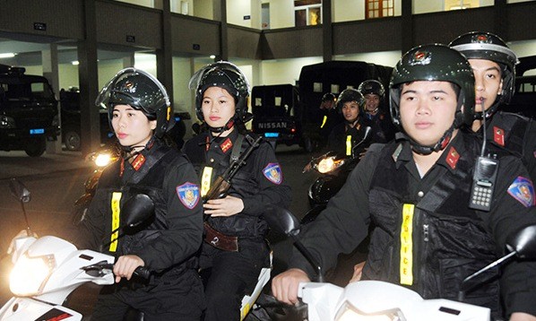 Tiết lộ về đội nữ Cảnh sát đặc nhiệm của Hà Nội Tổ công tác tuần tra kiểm soát với sự xuất hiện của những nữ CSĐN.