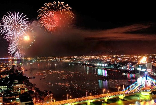 Lễ hội pháo hoa Quốc tế Đà Nẵng sẵn sàng khai màn Lễ hội pháo hoa 2017 nâng tầm quy mô từ Cuộc thi thành Lễ hội pháo hoa Quốc tế diễn ra gần 2 tháng. Ảnh: Nhân vật cung cấp.