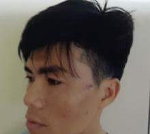 Người đàn ông vi phạm giao thông hành hung cảnh sát Đối tượng tại CQĐT.
