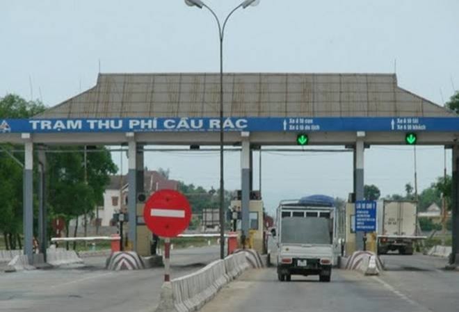 Yêu cầu trạm thu phí BOT 'tháo khoán' để ứng phó bão số 10 Trạm thu phí Cầu Rác (Hà Tĩnh) - một trong những trạm ảnh hưởng bởi bão số 10