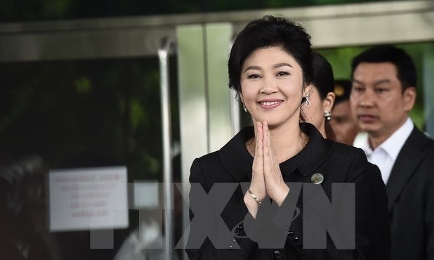 Bản tin 8H: Thái Lan xem xét thu hồi hộ chiếu của bà Yingluck Cựu Thủ tướng Yingluck Shinawatra. (Ảnh: AFP/TTXVN).