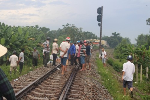 Người dân tá hỏa phát hiện thi thể người đàn ông gần đường ray Hiện trường nơi xảy ra vụ việc.
