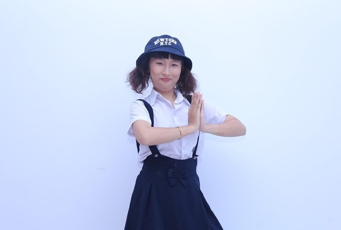 Hiện tượng mạng Trang Hý sợ… bị chửi khi lên sóng truyền hình Hiện tượng mạng Trang Hý bất ngờ xuất hiện trên sóng truyền hình.