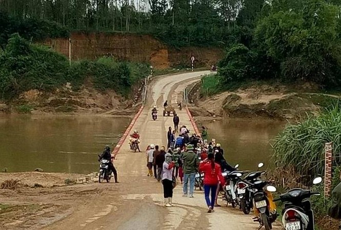 Gần 200 người tìm người đàn ông mất tích bí ẩn trên bến sông Hiện trường nơi phát hiện thi thể nạn nhân.