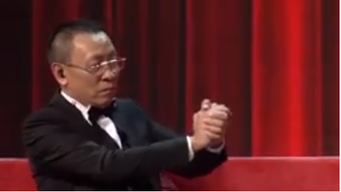 MC Lại Văn Sâm chắp tay bái phục cậu bé 5 tuổi MC Lại Văn Sâm cực kì phấn khích và không thể tin nổi trước khả năng của cậu bé 5 tuổi.
