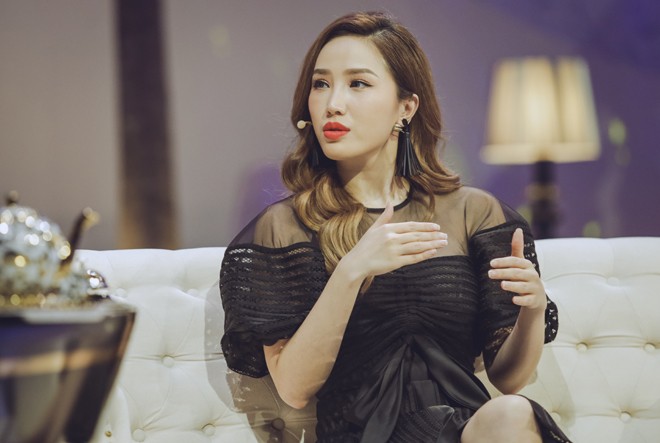 Bảo Thy tiết lộ lý do ‘biến mất’ 3 năm khỏi showbiz Bảo Thy trong chương trình "Chuyện tối nay với Thành".