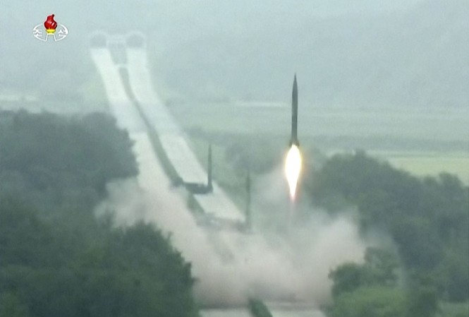 Lý do Triều Tiên phóng tên lửa sau 2 tháng im lặng Ảnh: KCNA