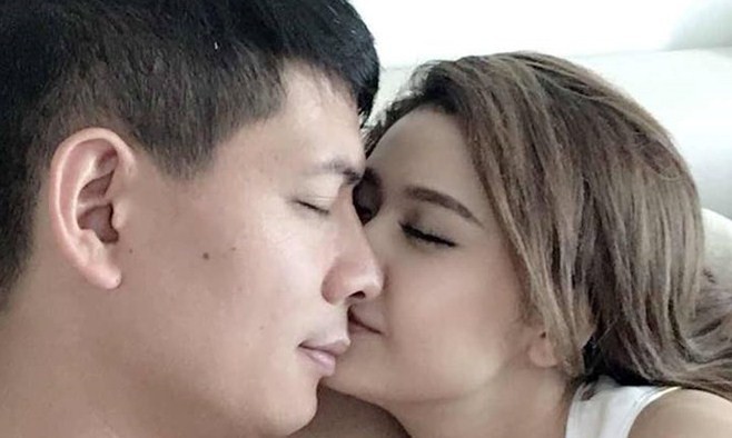 Rò rỉ ảnh MC Bình Minh thân mật với Trương Quỳnh Anh Trương Quỳnh Anh chưa lên tiếng về những hình ảnh lan truyền trên mạng xã hội gây xôn xao dư luận.