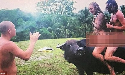 Bản tin 20H: Bị điều tra vì đăng ảnh khoả thân cưỡi trâu Bức ảnh được cho là xúc phạm văn hoá Philippines lan truyền trên mạng.
