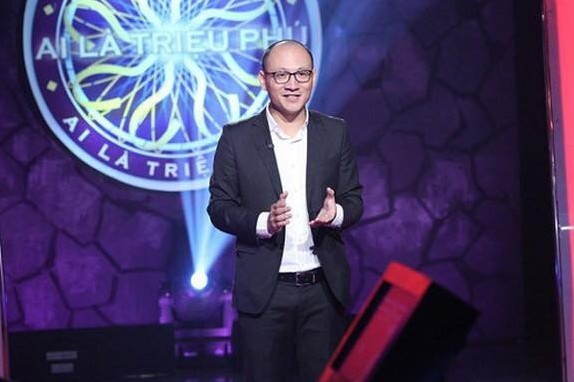 MC Phan Đăng lần đầu trải lòng sau 2 tháng dẫn 'Ai là triệu phú' Nhà báo Phan Đăng.