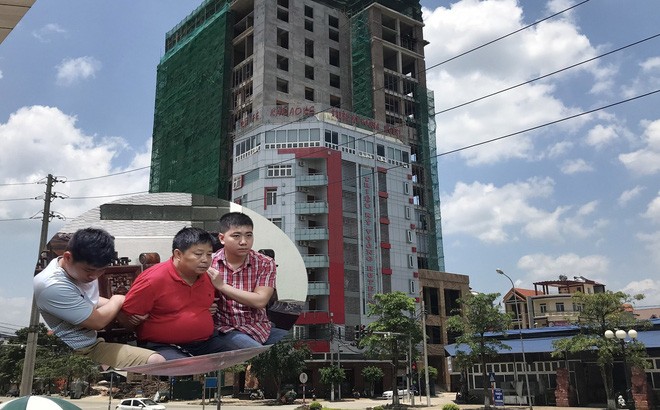 Tham vọng dựng 'khu đất vàng' của trùm ma túy Triệu Ký Voòng Thời điểm ông Voòng xây khách sạn 10 tầng, được coi là tòa nhà cao nhất Lạng Sơn.