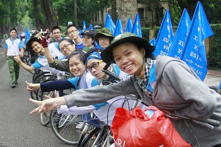 Hành trình đạp xe xuyên việt Hành trình đạp xe xuyên việt