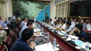 “Tôi gọi điện đi nhiều nơi đều nói không biết bão... đang ở đâu” Quang cảnh cuộc họp