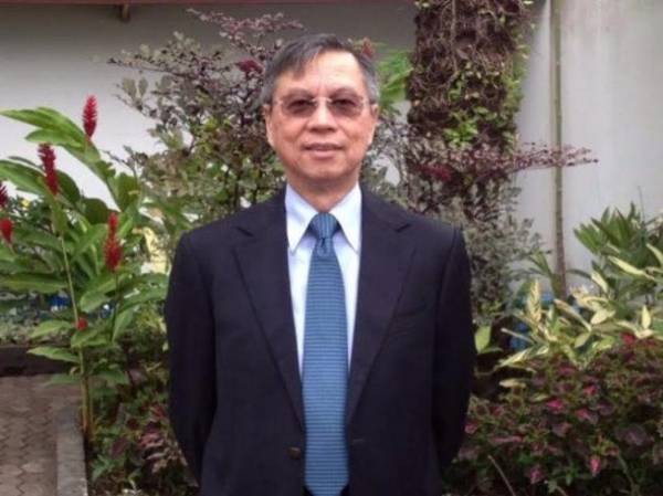 Người có nhiều bằng đại học nhất thế giới đến Việt Nam Người có nhiều bằng đại học nhất thế giới đến Việt Nam